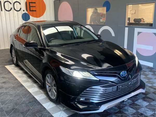 Toyota Camry Saloon, Petrol Hybrid, 2018, Black
