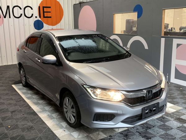 Honda Grace Saloon, Petrol Hybrid, 2020, Silver
