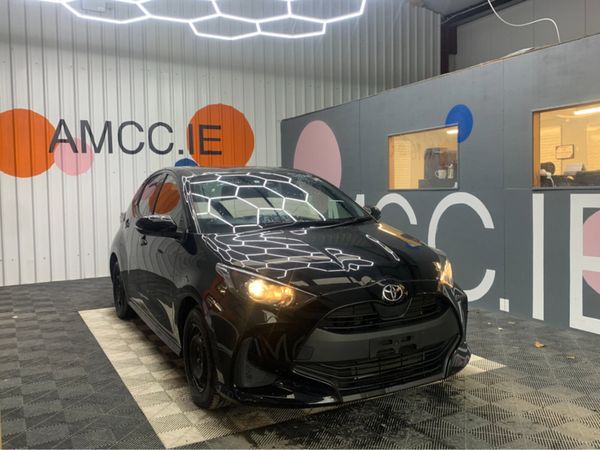 Toyota Yaris Hatchback, Petrol, 2021, Black