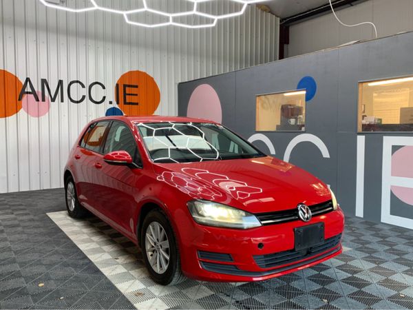 Volkswagen Golf Hatchback, Petrol, 2016, Red