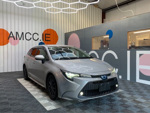 Toyota Corolla Estate, Petrol Hybrid, 2021, Silver