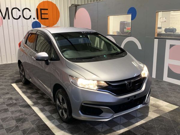 Honda Fit Hatchback, Petrol Hybrid, 2019, Silver