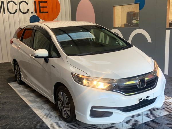 Honda Shuttle Estate, Petrol Hybrid, 2018, White