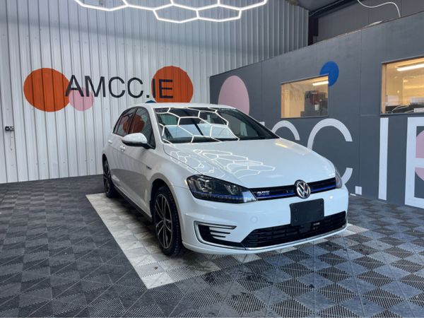 Volkswagen Golf Hatchback, Petrol Hybrid, 2017, White