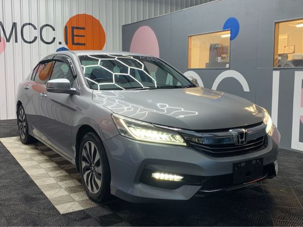 Honda Accord Saloon, Petrol Hybrid, 2017, Silver