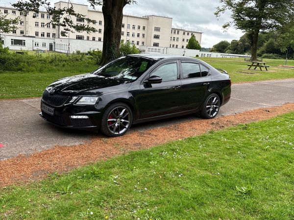 Skoda Octavia Hatchback, Diesel, 2017, Black