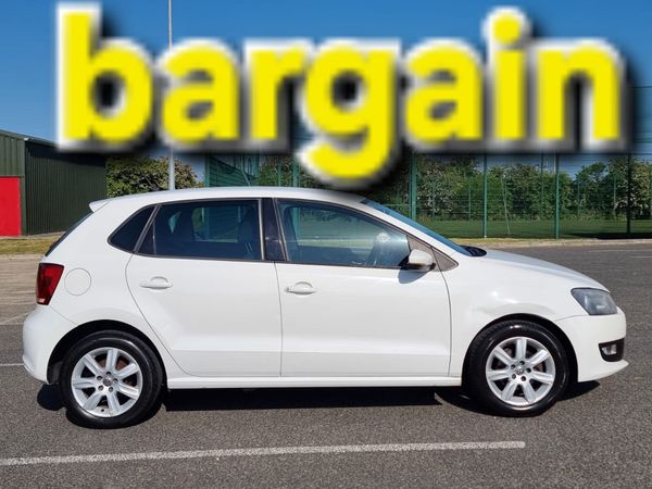 Volkswagen Polo Hatchback, Petrol, 2012, White
