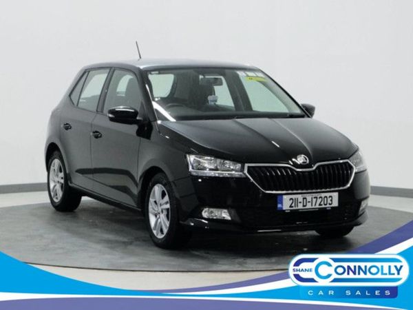 Skoda Fabia Hatchback, Petrol, 2021, Black