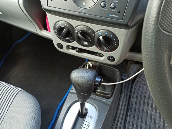 Suzuki Ignis Hatchback, Petrol, 2007, Silver