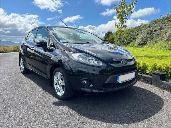 Ford Fiesta Hatchback, Diesel, 2011, Black