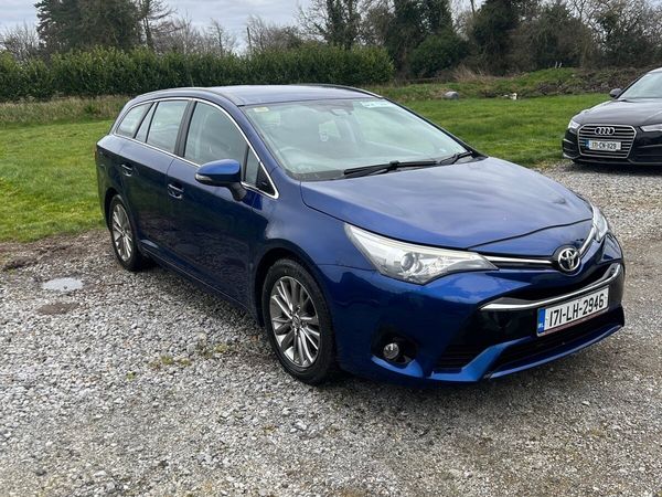 Toyota Avensis Estate, Diesel, 2017, Blue