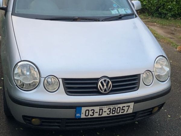 Volkswagen Polo Hatchback, Petrol, 2003, Silver