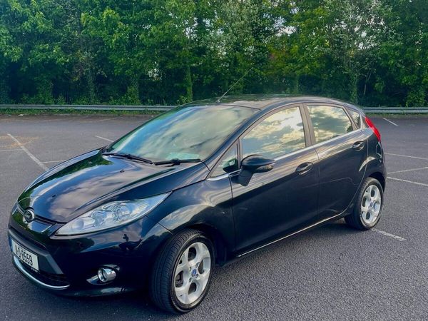 Ford Fiesta Hatchback, Petrol, 2011, Black