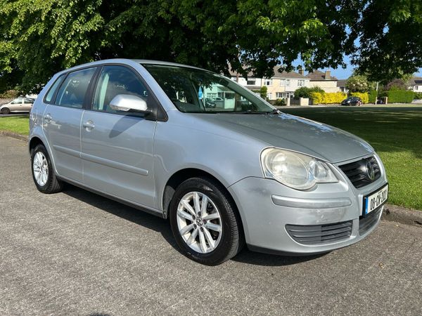 Volkswagen Polo Hatchback, Petrol, 2008, Silver