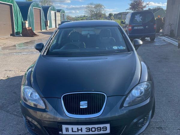 SEAT Leon Hatchback, Petrol, 2011, Grey