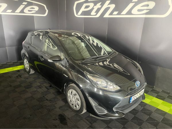 Toyota Aqua Hatchback, Petrol Hybrid, 2017, Black