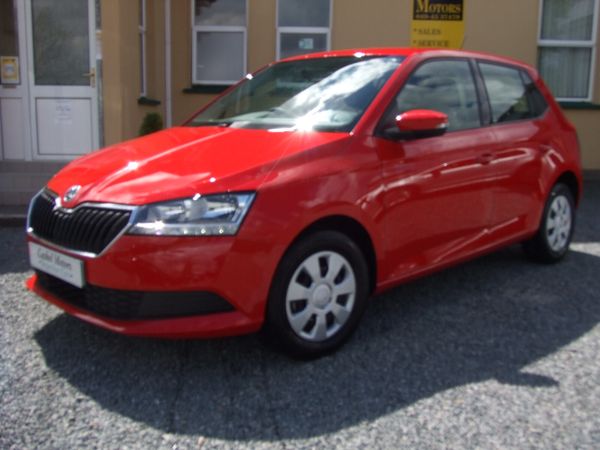 Skoda Fabia Hatchback, Petrol, 2021, Red