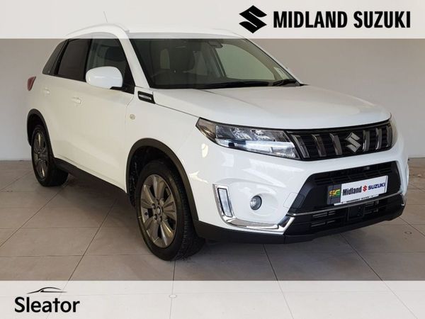 Suzuki Vitara Hatchback, Petrol, 2022, White