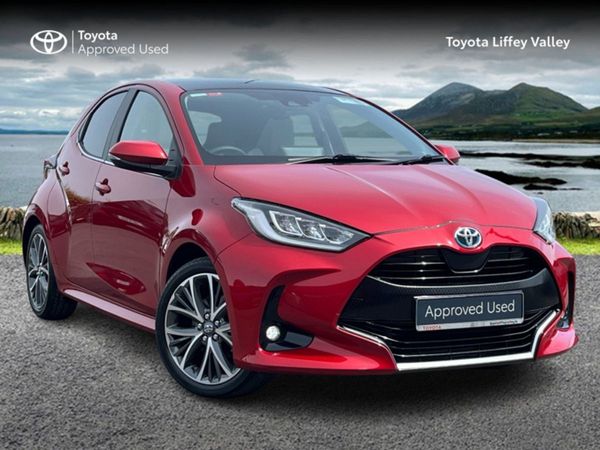 Toyota Yaris Hatchback, Hybrid, 2023, Red