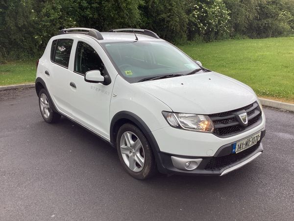 Dacia Sandero Stepway Hatchback, Diesel, 2014, White