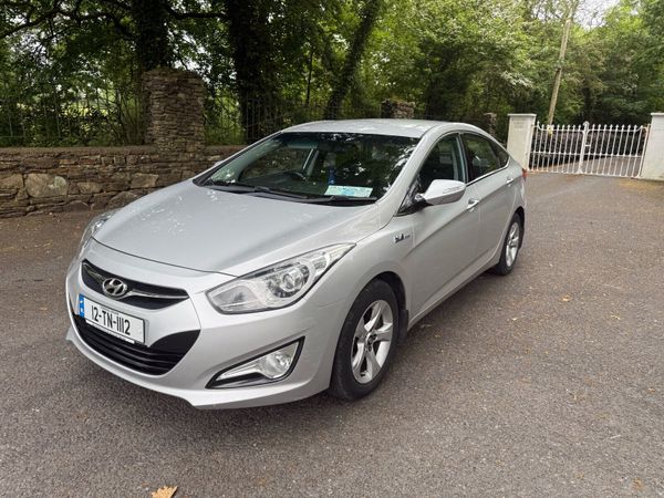 Hyundai i40 Saloon, Diesel, 2012, Silver