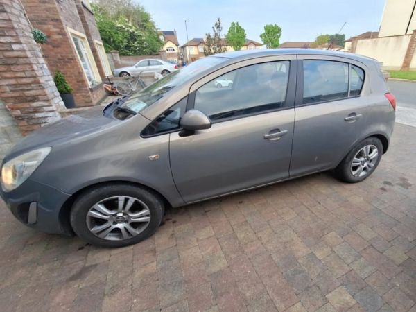 Opel Corsa Hatchback, Petrol, 2012, Brown