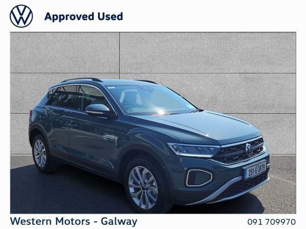 Volkswagen T-Roc SUV, Petrol, 2025, Blue