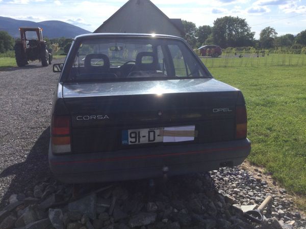 Opel Corsa Hatchback, Petrol, 1991, Black