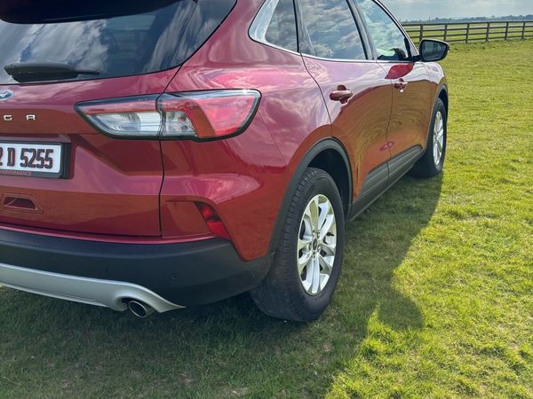 Ford Kuga SUV, Diesel, 2020, Red