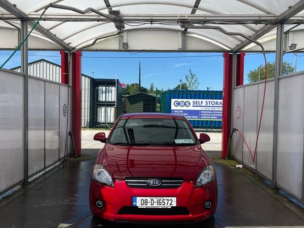 Kia Ceed Hatchback, Petrol, 2008, Red