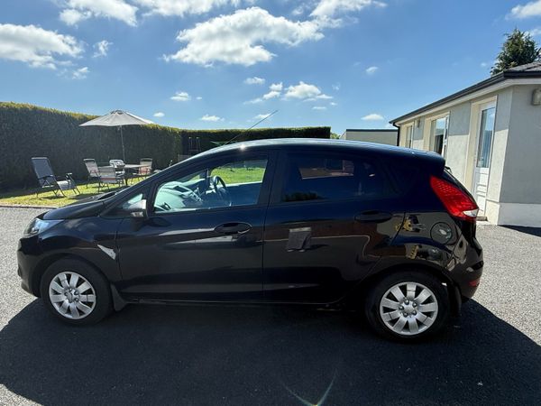 Ford Fiesta Hatchback, Diesel, 2011, Black