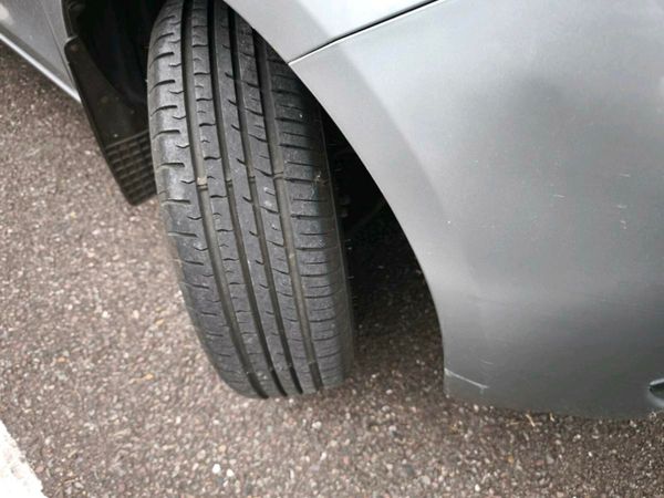 Toyota Yaris Hatchback, Petrol, 2008, Silver