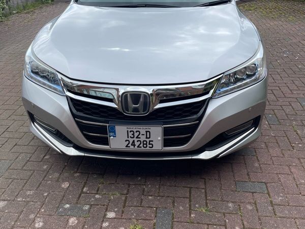 Honda Accord Saloon, Petrol Hybrid, 2013, Silver