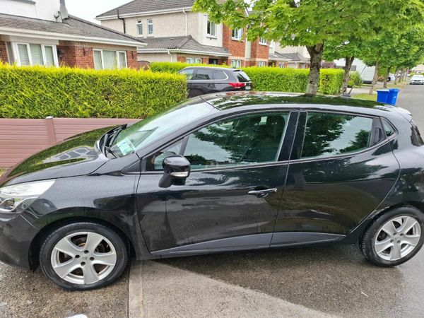 Renault Clio Hatchback, Petrol, 2014, Black