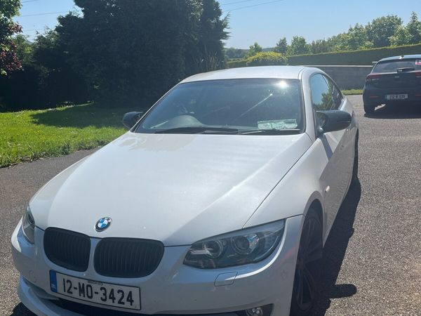 BMW 3-Series Coupe, Petrol, 2012, White