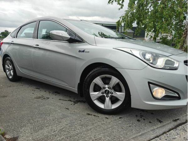 Hyundai i40 Saloon, Diesel, 2014, Silver