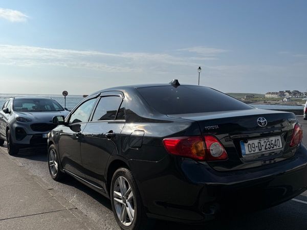 Toyota Corolla Saloon, Diesel, 2009, Black