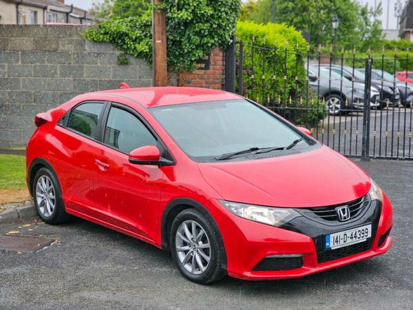 Honda Civic Hatchback, Petrol, 2014, Red