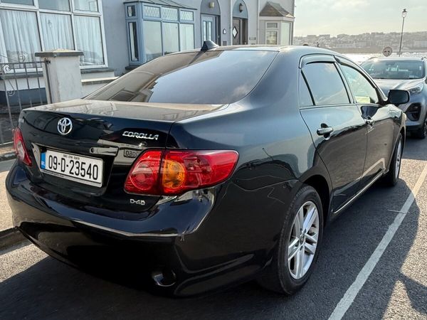 Toyota Corolla Saloon, Diesel, 2009, Black