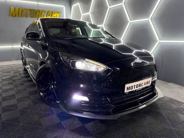 Ford Focus Hatchback, Diesel, 2015, Black