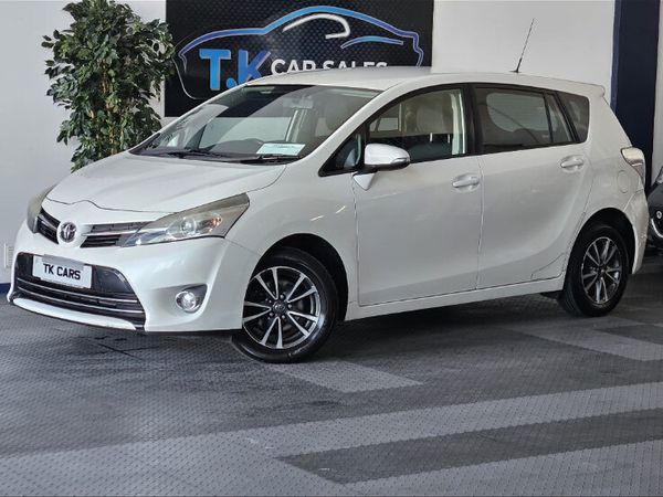 Toyota Verso MPV, Petrol, 2013, White
