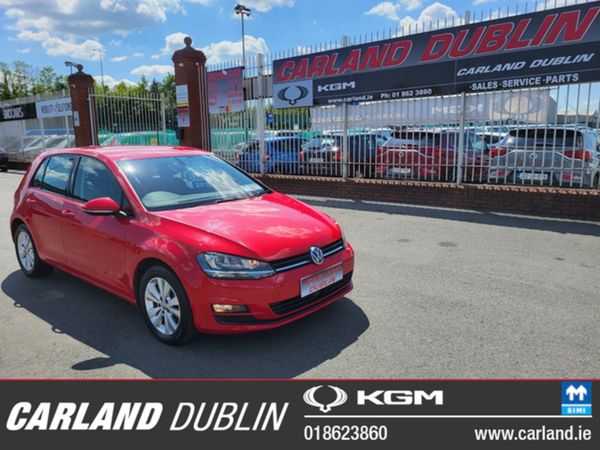 Volkswagen Golf Hatchback, Petrol, 2015, Red