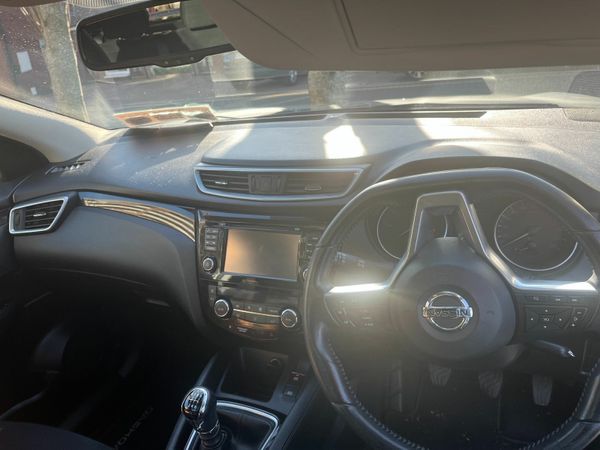 Nissan Qashqai SUV, Petrol, 2017, Grey