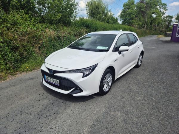 Toyota Corolla Hatchback, Petrol Hybrid, 2020, White