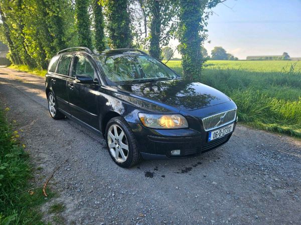 Volvo V50 Estate, Petrol, 2006, Black