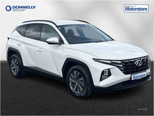 Hyundai Tucson , Petrol, 2022, White