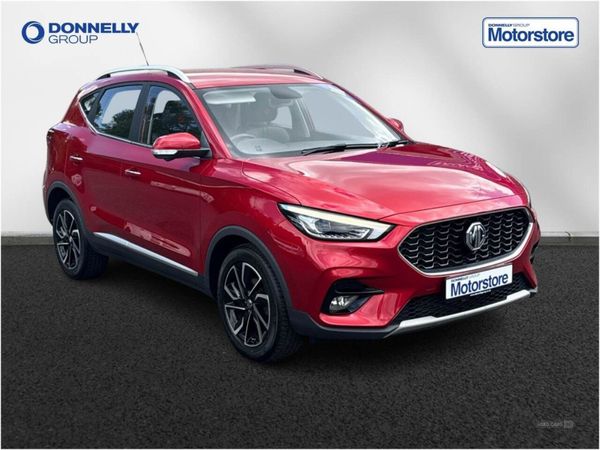 MG ZS , Petrol, 2022, Red