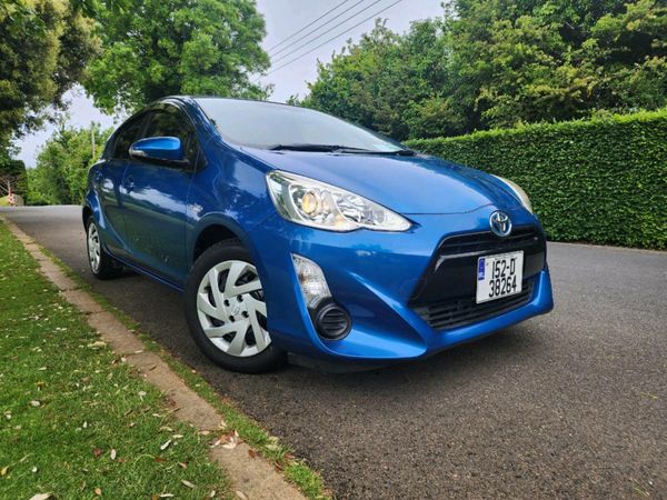 Toyota Aqua Hatchback, Petrol Hybrid, 2015, Blue