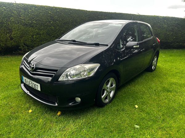 Toyota Auris Hatchback, Petrol, 2010, Black