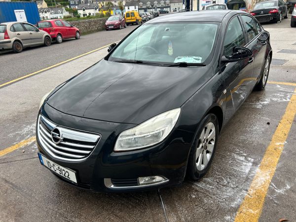 Opel Insignia Hatchback, Diesel, 2010, Black